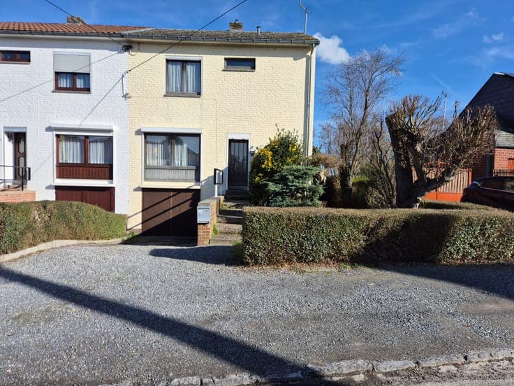 Maison très bon état 3 façades 3 ch. 610m² + garage