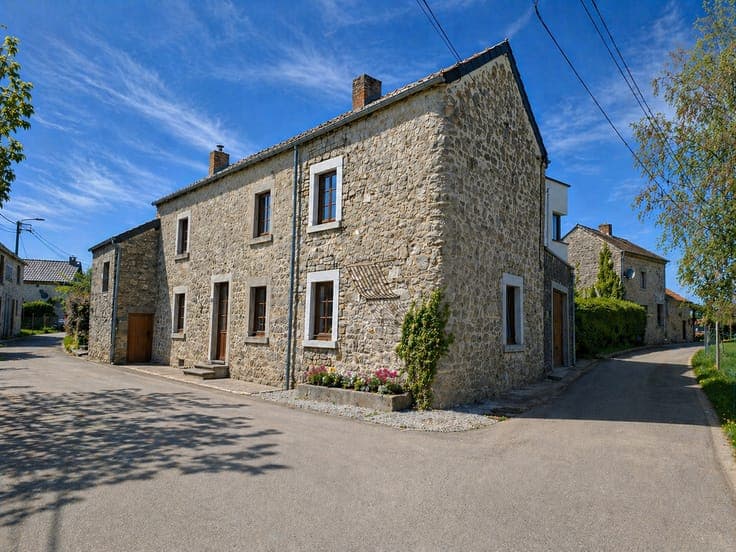 Maison 4F avec fort potentiel dans un environnement paisible
